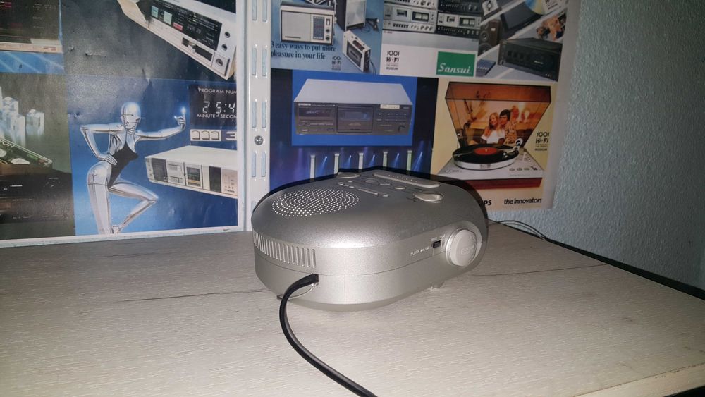 Radio cu ceas Sony ICF C318 (Japan)