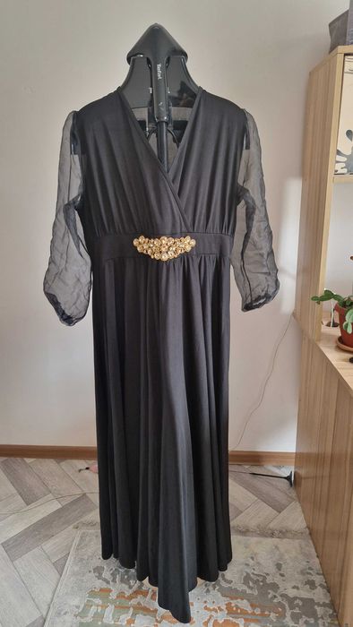 Женское платье вечернее