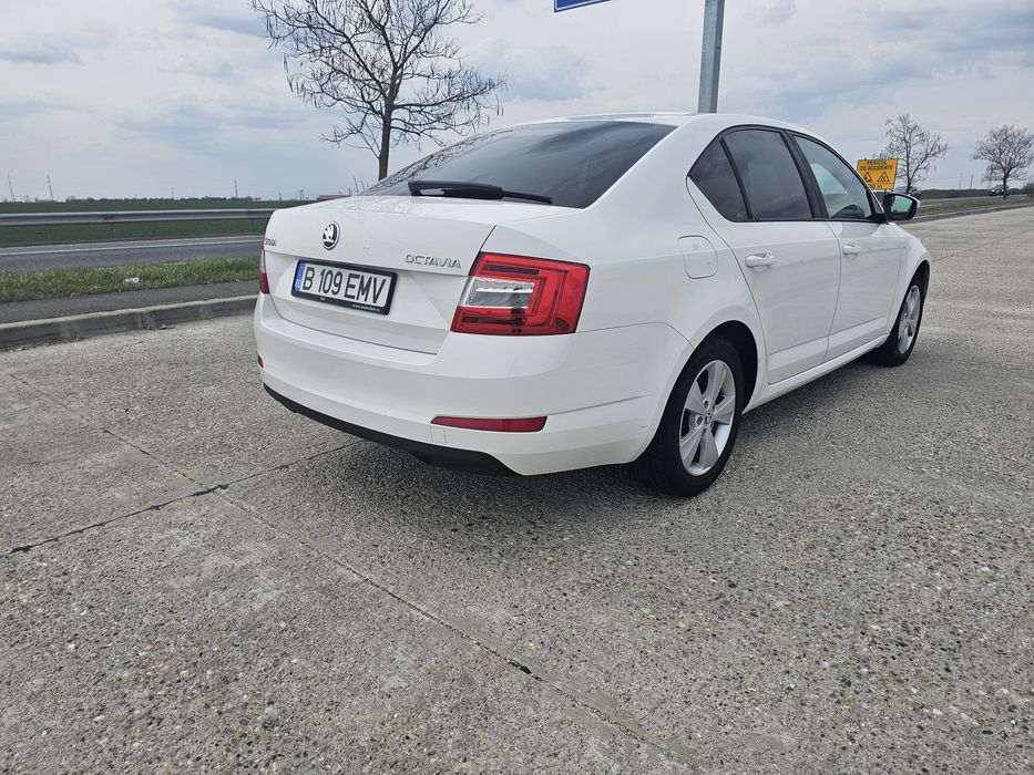 SKODA Octavia 2013 — imagine 14