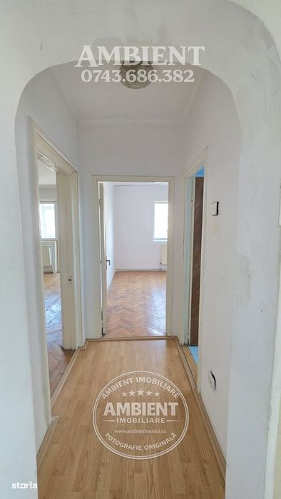 Apartament cu 2 camere, etaj 6 cu lift, VASLUI - zona CENTRU - AUROCOR
