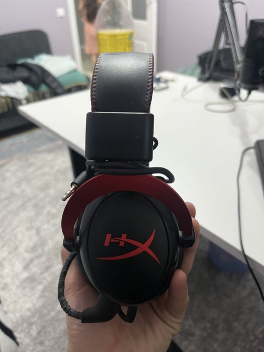 Claud 2 продам срочно