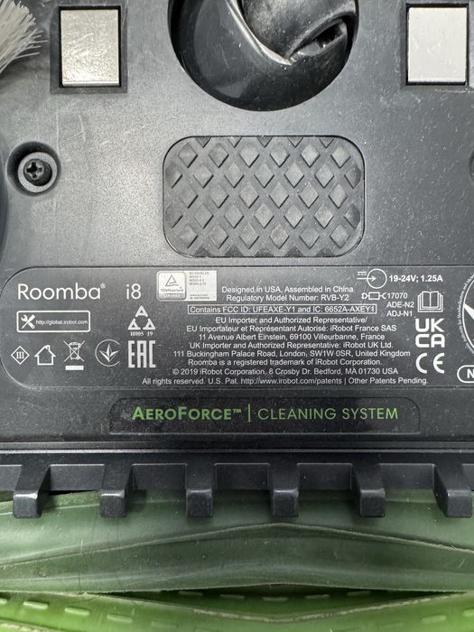 Aspirator robot iRobot i8 nu localizeaza statia
