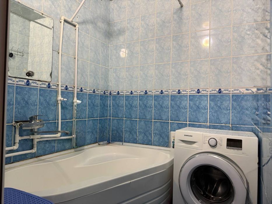 2 Комнаты в общежитии, Лисунова, Школа №166, Кадышева, Кинотеатр