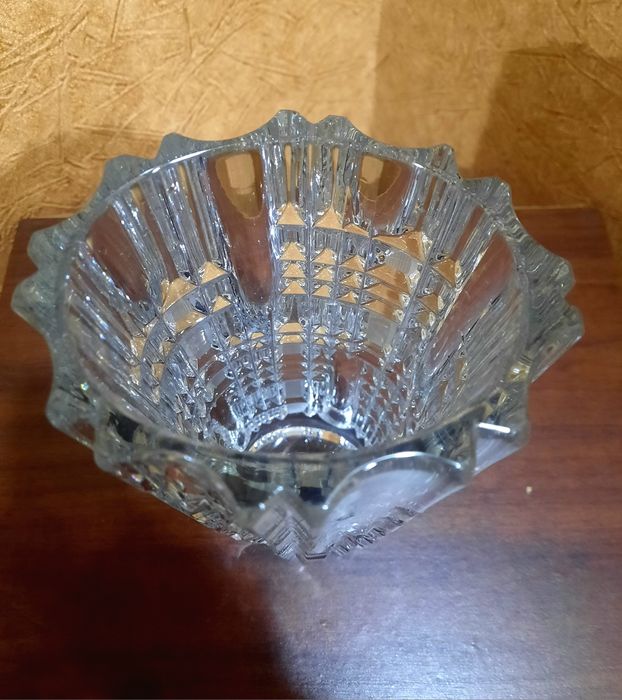 Красивая винтажная хрустальная ваза "Праздник" , Ленинградский ЗХС, ав