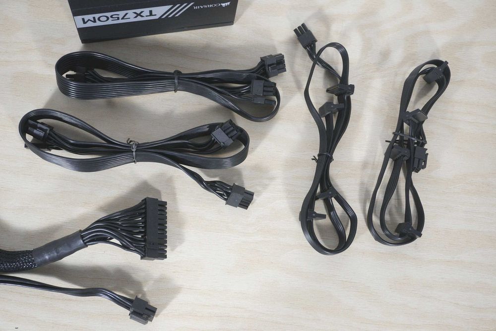 750W PSU Corsair TX 750M 80+ Gold / Вкл.ДДС