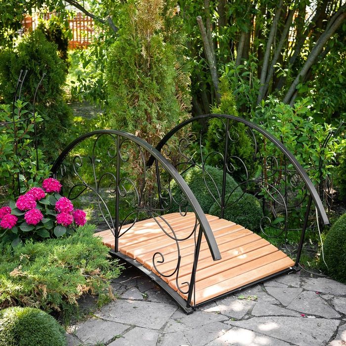 Изготовливаем Решетки на окна любой сложности.