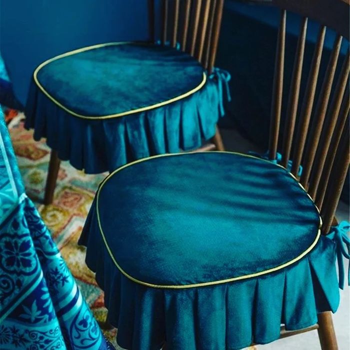 Диван кресло ва стуллар учун чехоллар тикамиз. Кафе ва тойхоналар учун