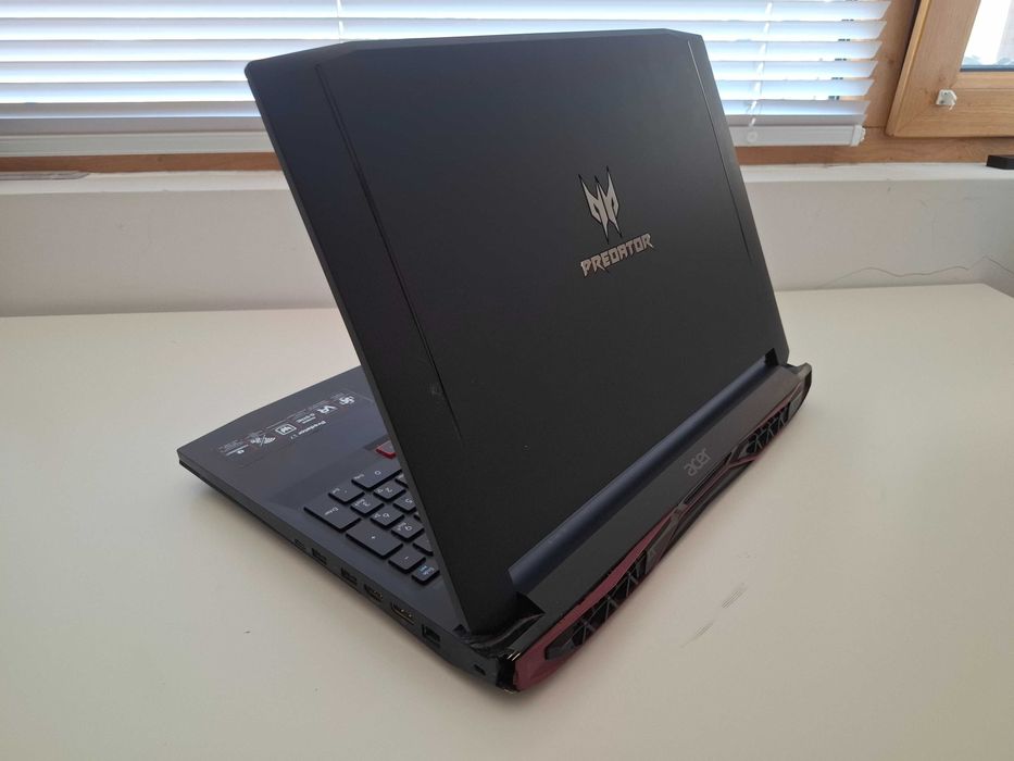 Лаптоп Acer Predator