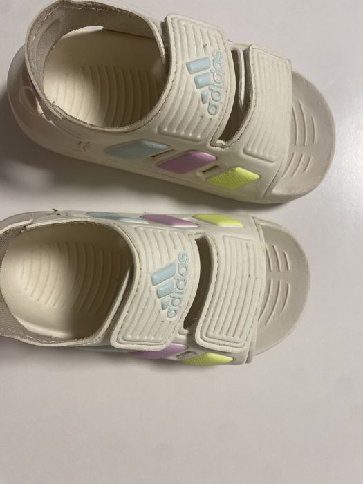 Адидас/adidas сандали за момиче 23