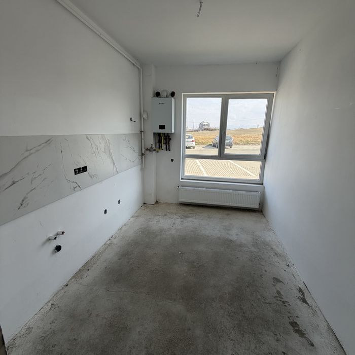 Apartament 3 camere , 2 bai, parter