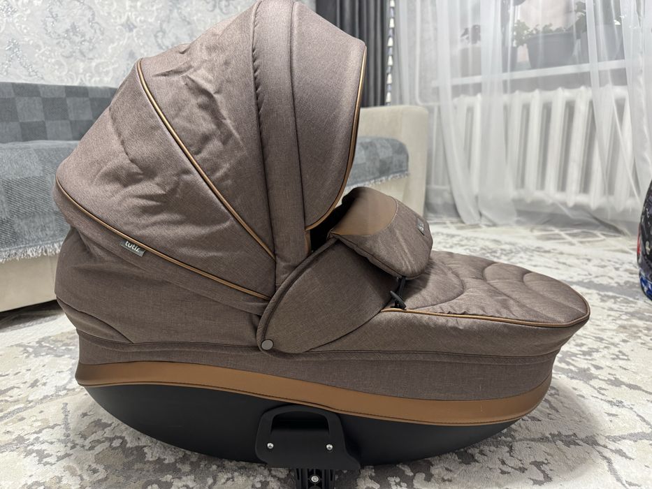 Продам коляску Tutis