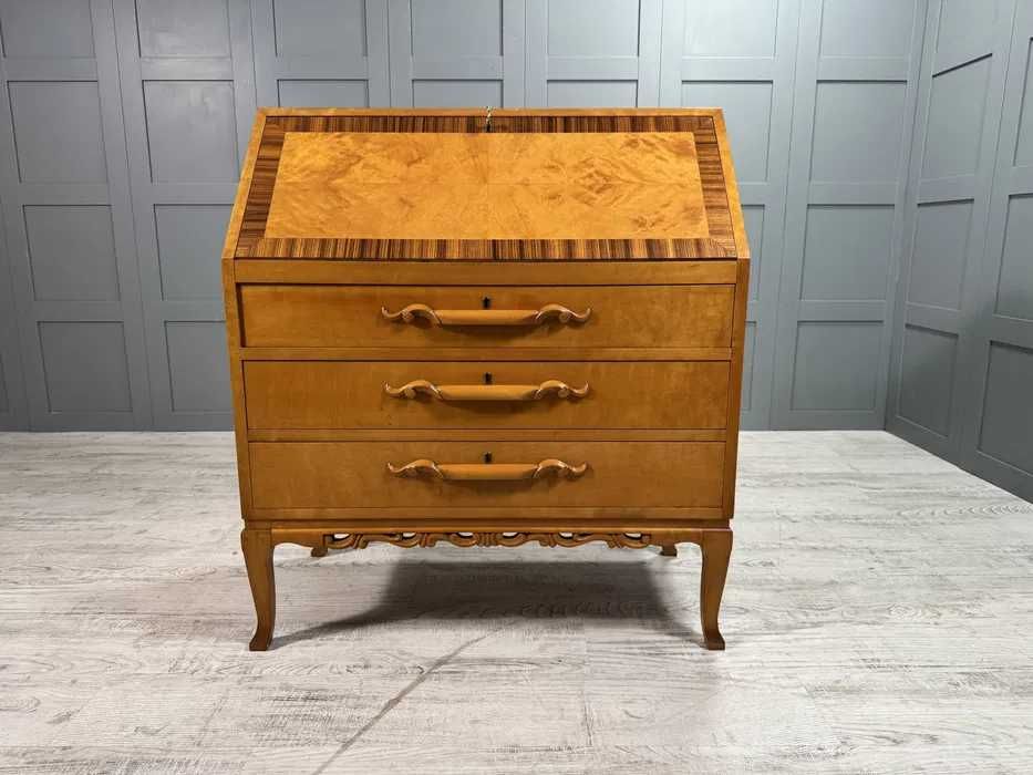 Писалище - секретар масив К076-Д