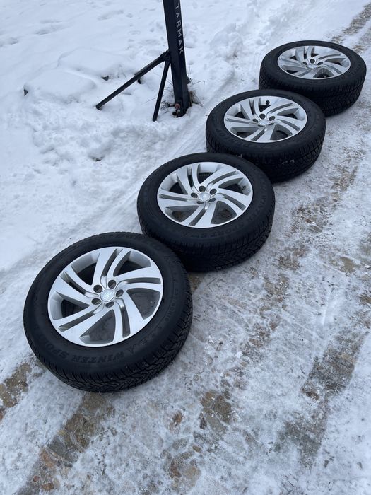 Roti complete Land Rover cu cauciucuri de iarna Dunlop