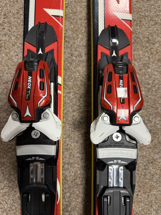 Schiuri Atomic Race Ti