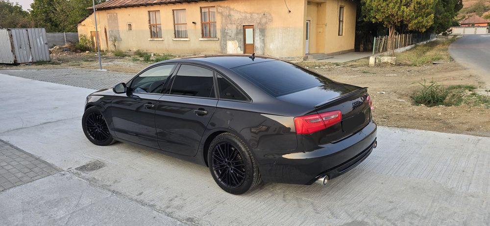 Vând Audi A6 3.0D