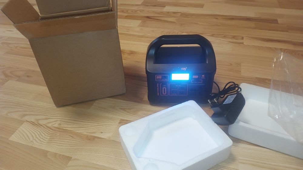 Mini UPS powerbank 220V – 200W – acumulator Lifepo4 pentru pescuit 1.7kg