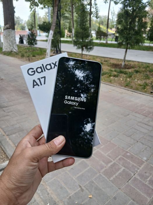 Продается телефон