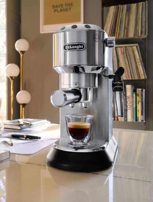 Кофеварка сенсорная Рожковая DeLonghi EC890.WI