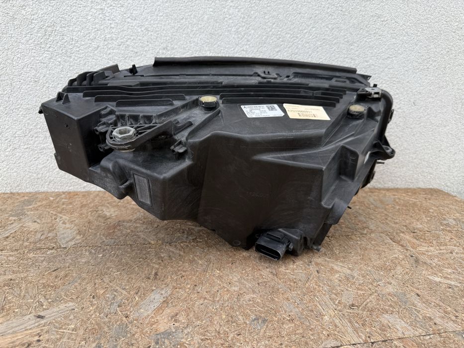 Far stanga Mercedes GLC W253 Facelift LED High Performance Original ...