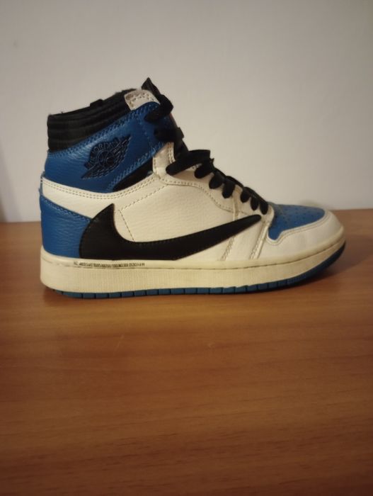 Jordan 1 Travis Scott Fragment