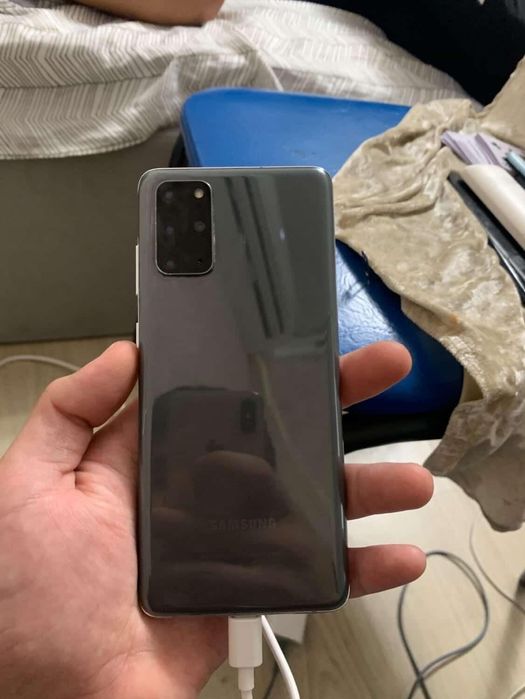 Продам Samsung s20+