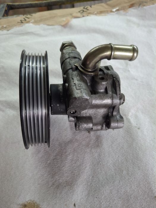 Pompa servo directie  vw golf 4 ,vw bora  1.9 tdi