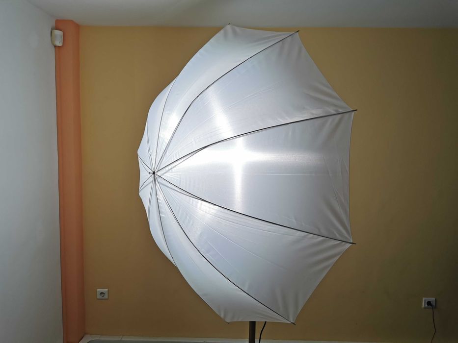 Neewer бял дифузен чадър 150 см, чисто нов и неизползван