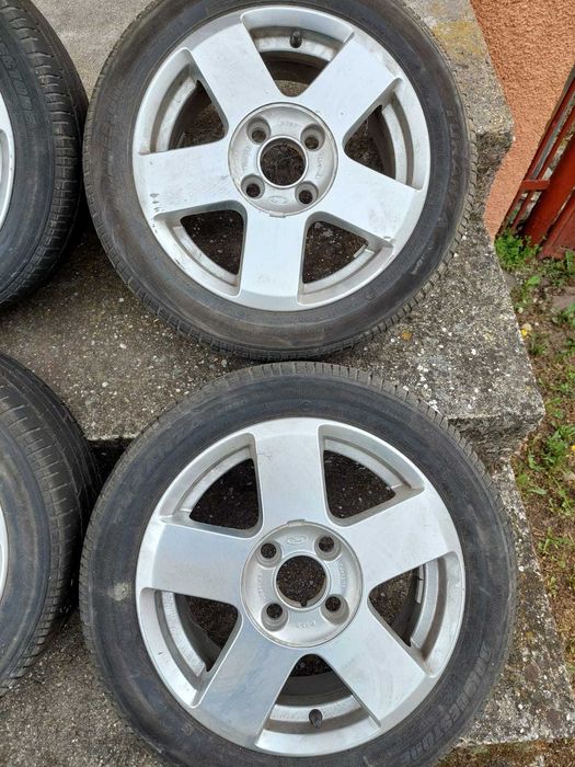 vand 4 jante Ford 15'(Originale) si 4 jante de Logan 15' vechi