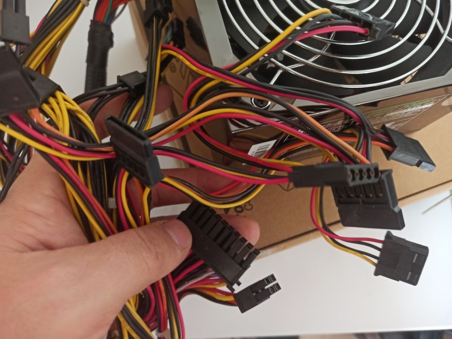 Блок питания HuntKey - 500W