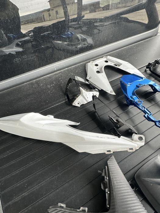 Пластмаси gsxr 1000 K9-L6