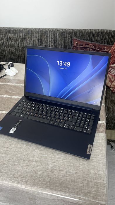 Lenovo ноутбук 8/256 SSD
