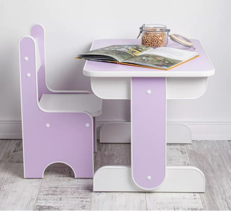 Продам новый детский столик со стульчиком