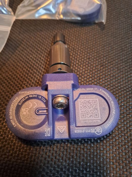4 нови Bluetooth сензор, датчик TPMS за гуми Tesla S,3,XY след 2021г