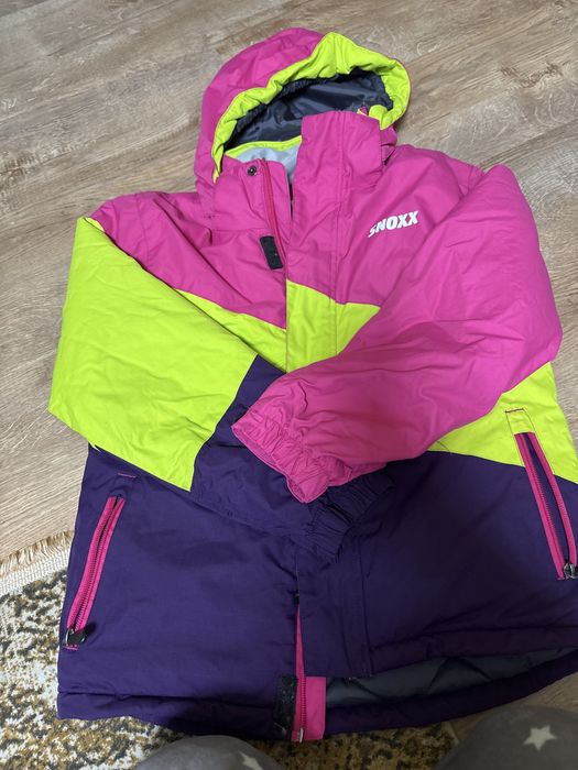 Geaca ski snoxx 140 purtata 5 zile