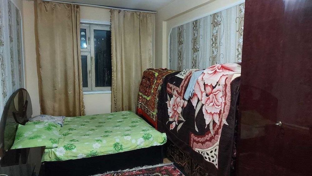Беруний метро 3 хона квартира 115м2 талабаларда сотилади !!