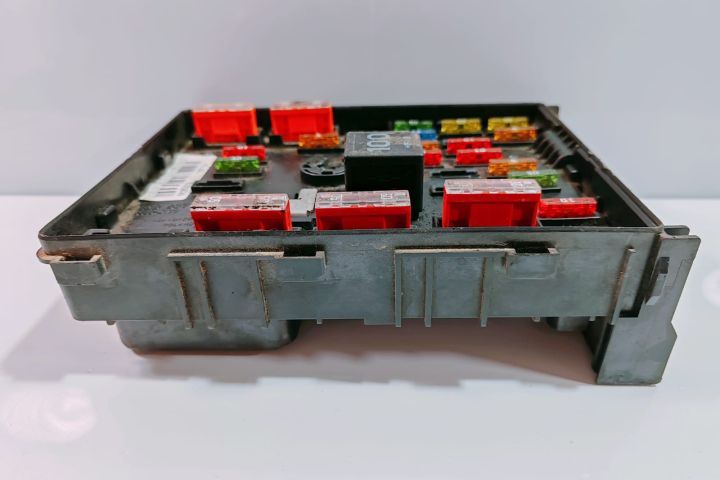 Panou Siguranta  tablou siguranta 3C0937125 Volkswagen VW Caddy a 3-a