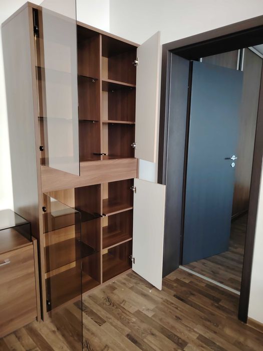 Turn cu vitrina si Noptiera cu sticla securizata LEMS