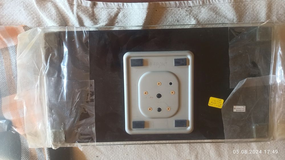 Продам кронштейндер для телевизора.