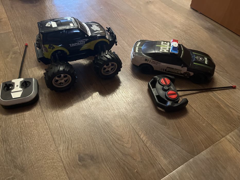 Продам машинки детские