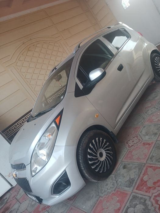 Спарк срочно продаеться