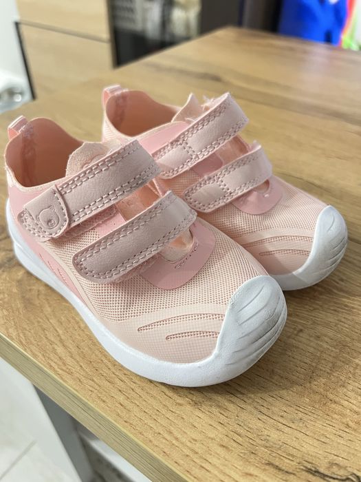 Детски обувки New Balance и Lasocki
