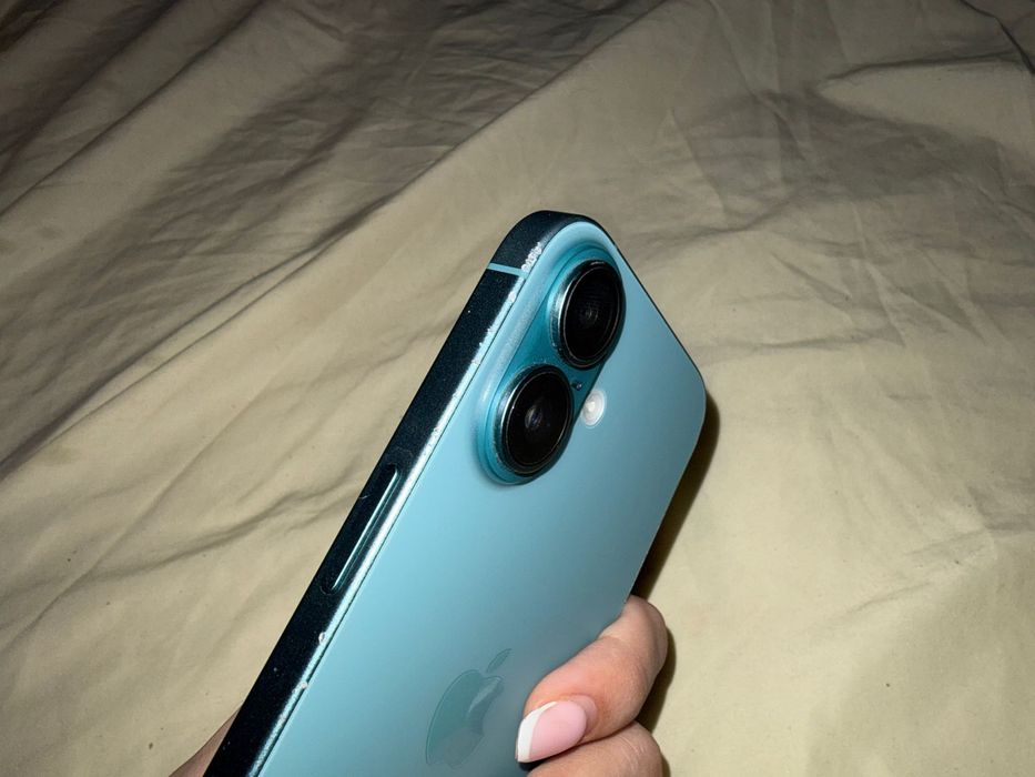 Iphone 16  92% 128gb