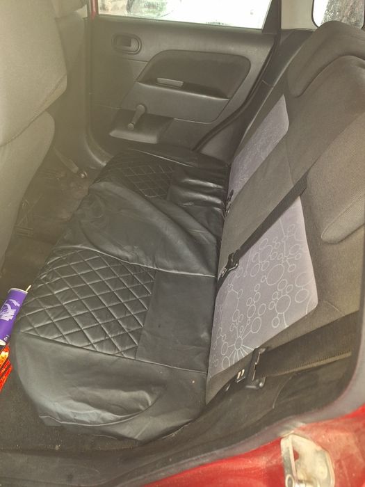 Vând Ford Fiesta