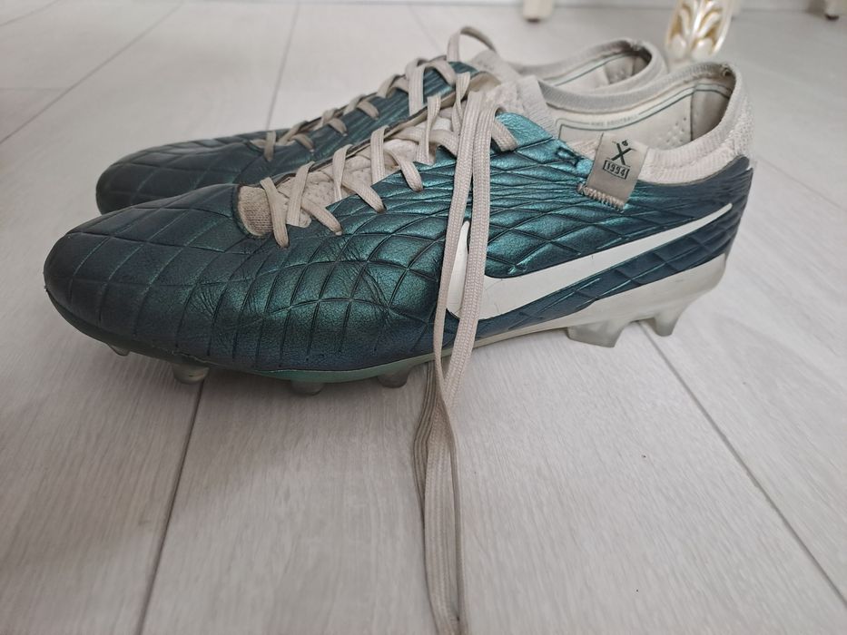 Продам бутсы 42 размер