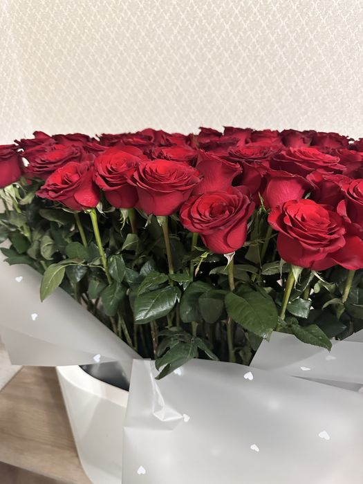 Продам цветы 101 розу