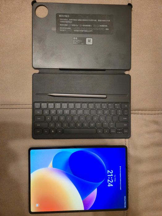 Tableta HONOR MagicPad2, 12.3", 12GB, 256GB cu pen si tastatura