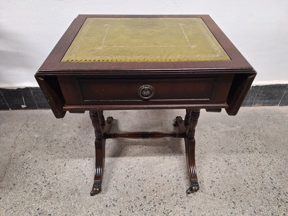 Антична маса с естествена кожа