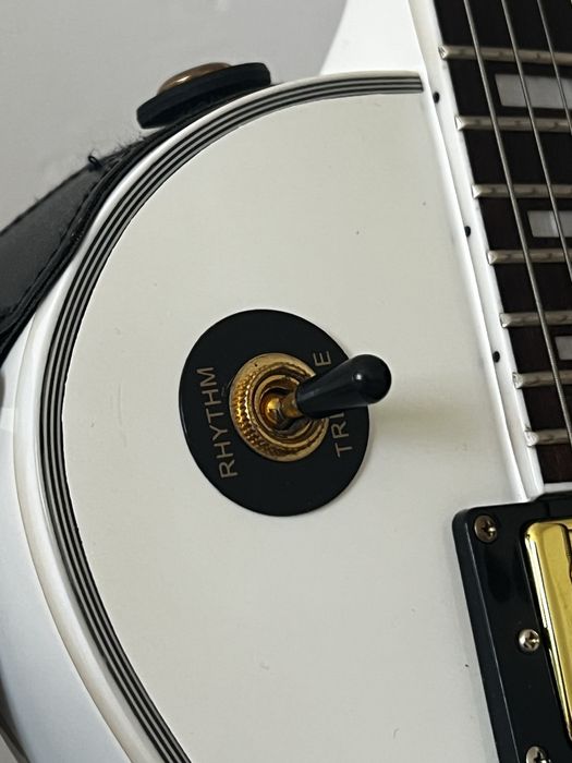 Электрогитара Les Paul Gibson