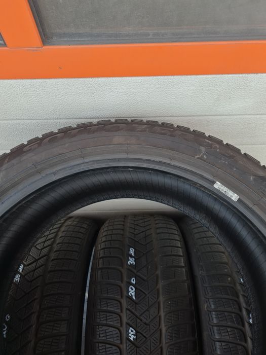 Зимни гуми 4 броя PIRELLI SottoZero3 255 40 R20 дот 3621