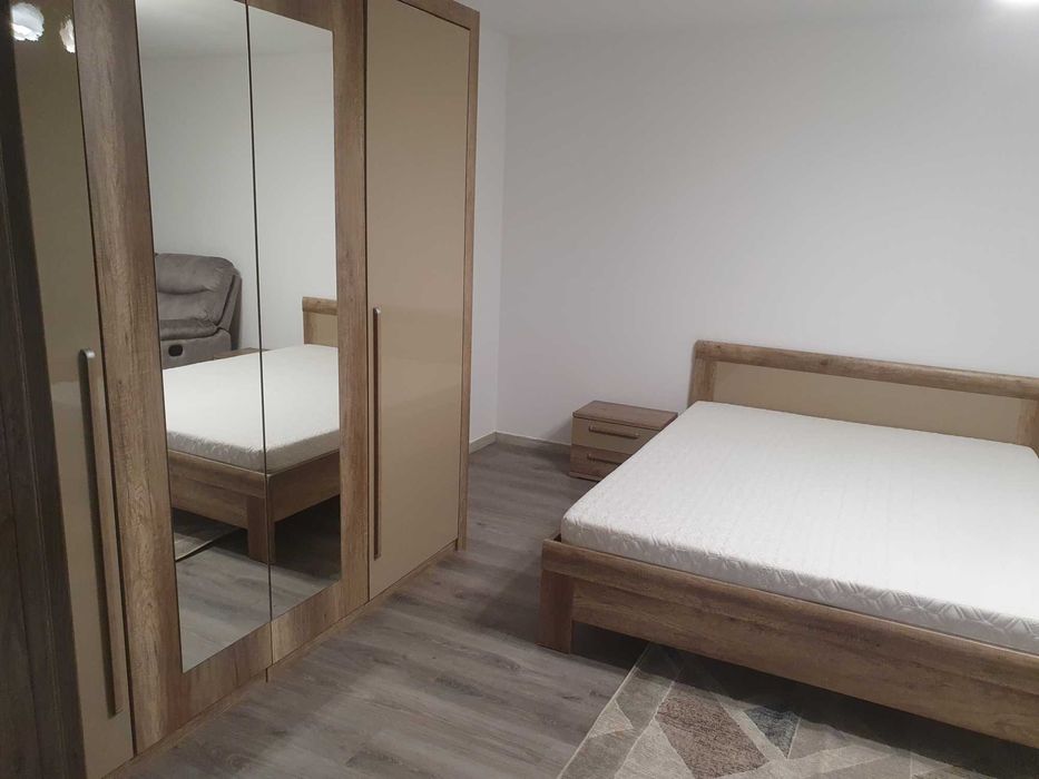 Închiriez garsonieră Piața Alba Iulia Decebal adiacent Paunescu-Paltin